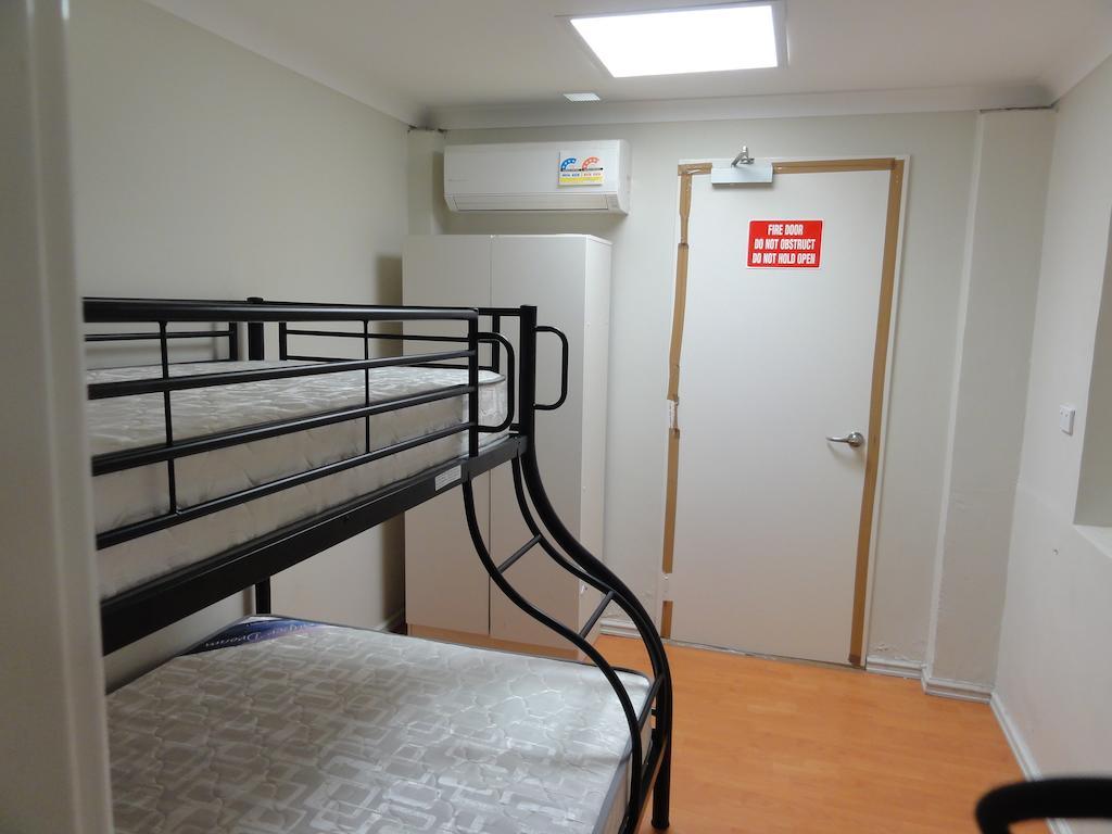 Perth 178 Backpackers Hostel Ruang foto